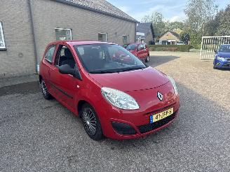 Unfallwagen Renault Twingo 1.2 Authentique 2009/5
