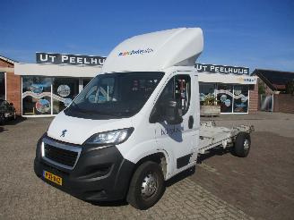 Peugeot Boxer 335 2.2 HDI L4 Prem. picture 3