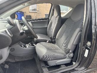 Peugeot 107 1.0-12V XS picture 19