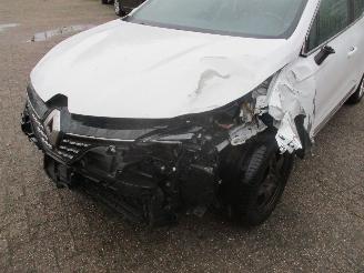 Renault Clio 1.0 TCe Bi-Fuel Intens picture 10