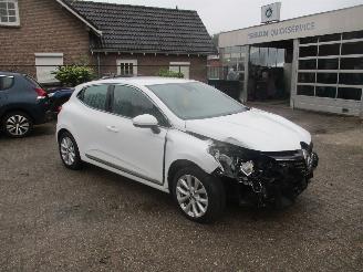  Renault Clio 1.0 TCe Bi-Fuel Intens 2021/10