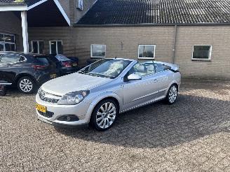 Opel Astra TWIN TOP 1.8 Cosmo WEINIG KILOMETERS picture 3