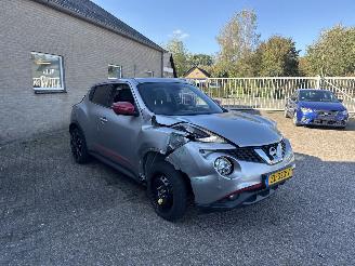 Damaged car Nissan Juke 1.6 Tekna AUTOMAAT REST BPM €400,-!!! 2017/8