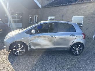 Toyota Yaris 1.3 VVTi Luna MMT AUTOMAAT AIRCO picture 4