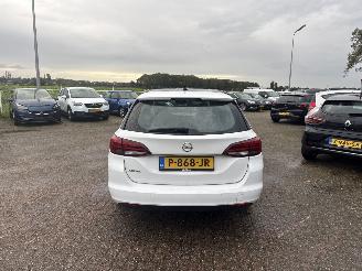 Opel Astra SPORTS TOURER 1.4 Turbo picture 8