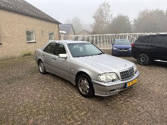 Vaurioauto  passenger cars Mercedes C-klasse 240 Sport AUTOMAAT 1999/4
