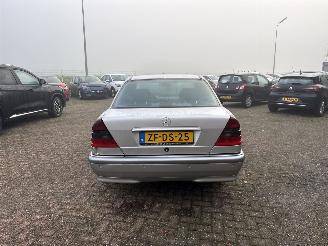 Mercedes C-klasse 240 Sport AUTOMAAT picture 6