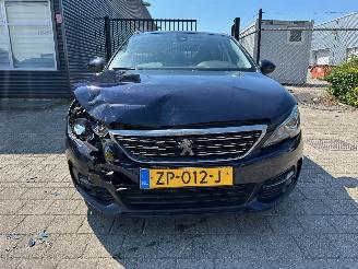 Peugeot 308 SW 1.2 PureTech Blue Lease Premium picture 2