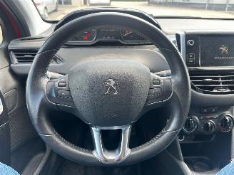 Peugeot 208 1.2 PureTech Signature picture 9
