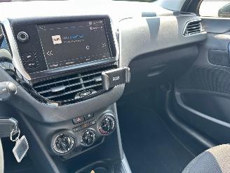 Peugeot 208 1.2 PureTech Blue Lion picture 12