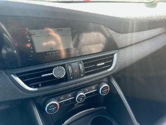 Alfa Romeo Giulia 2.2 Super picture 14