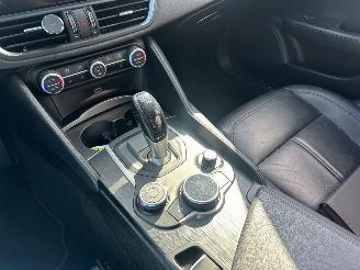 Alfa Romeo Giulia 2.2 Super picture 13