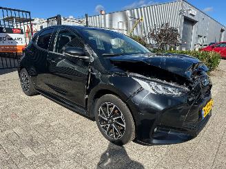 Vaurioauto  passenger cars Toyota Yaris 1.5 Hybrid Style 2021/1