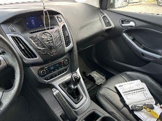 Ford Focus 1.0 EcoBoost Titanium picture 10