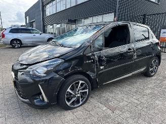 Toyota Yaris 1.5 Hybrid Premium picture 4