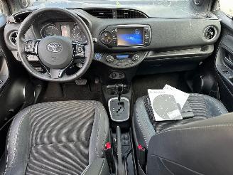 Toyota Yaris 1.5 Hybrid Premium picture 18