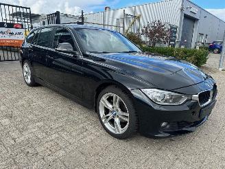 Vaurioauto  passenger cars BMW 3-serie 320i Executive 2014/11