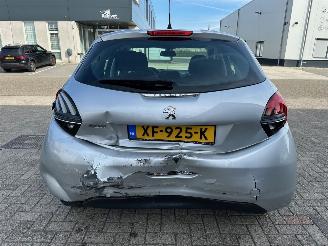 Peugeot 208 1.2 PureTech Active picture 6