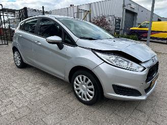 uszkodzony samochody osobowe Ford Fiesta 1.0 Style 2016/5
