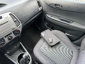 Hyundai I-20 1.2i i-Drive picture 12