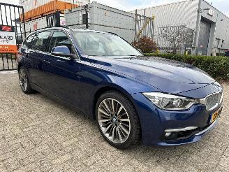 Vaurioauto  passenger cars BMW 3-serie 318i Luxury Edition 2018/11