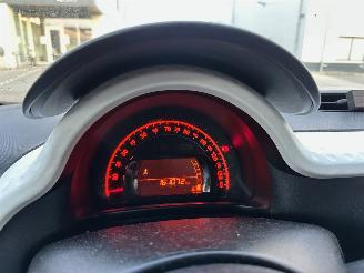 Renault Twingo 1.0 SCe Collection picture 10