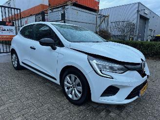 Schadeauto Renault Clio 1.0 TCe Life 2019/11