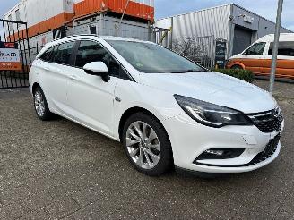 Unfallwagen Opel Astra 1.6 CDTI Edition ST 2016/12