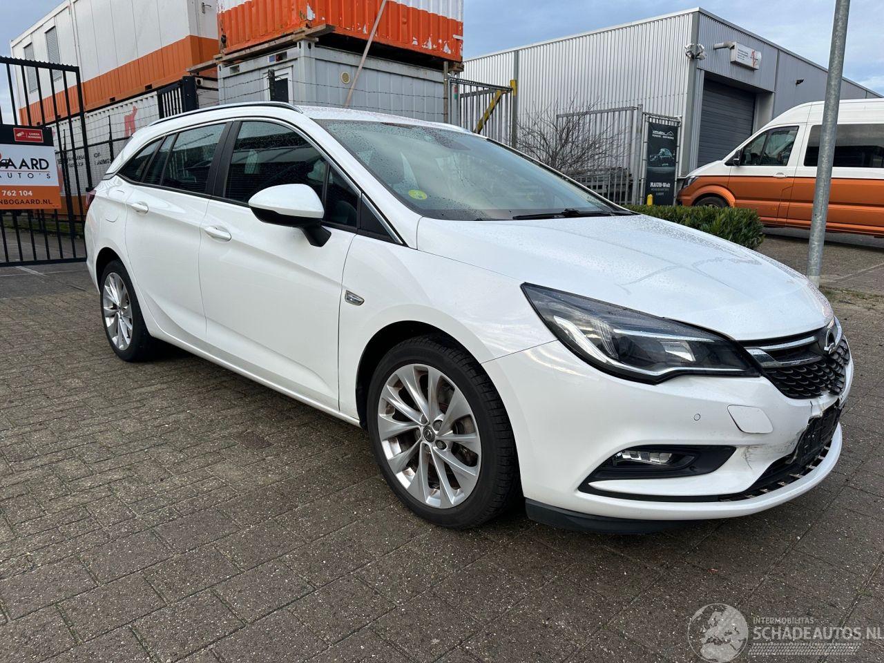 Opel Astra 1.6 CDTI Edition ST