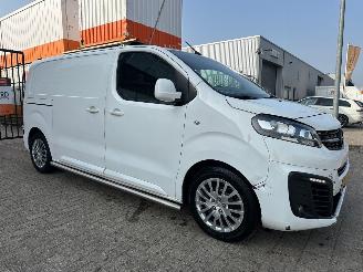 dommages fourgonnettes/vécules utilitaires Opel Vivaro 1.5 CDTI L2H1 Innovation 2021/12