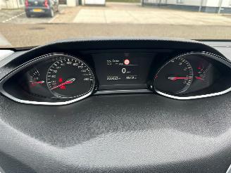 Peugeot 308 1.2 PureTech Blue Lease Premium picture 9