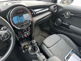 Mini Cooper 1.5 First Born Edition picture 11