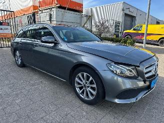 Avarii autoturisme Mercedes E-klasse Estate 200 d Business Solution 2019/1