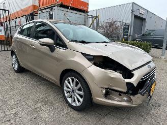 Schadeauto Ford Fiesta 1.0 EcoBoost Titanium 2015/6