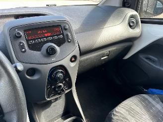 Peugeot 108 1.0 e-VTi Active picture 11