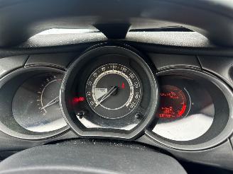 Citroën C3 1.2 PureTech Collection picture 9