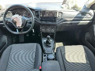 Volkswagen T-Roc 1.0 TSI Style Business picture 17
