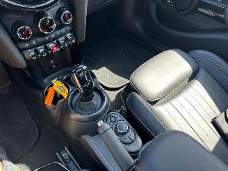 Mini Cooper 1.5 Cooper Camden Edition Automaat picture 12