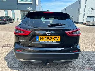 Nissan Qashqai 1.3 DIG-T N-Connecta picture 5