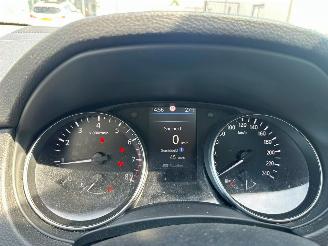 Nissan Qashqai 1.3 DIG-T N-Connecta picture 9