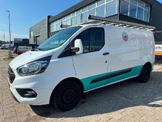 Ford Transit Custom 300 2.0 TDCI L2H1 Trend picture 3