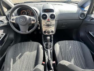 Opel Corsa 1.4-16V Enjoy NAP picture 14