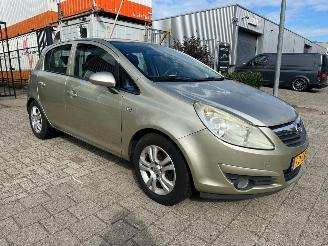 Unfallwagen Opel Corsa 1.4-16V Enjoy NAP 2008/8