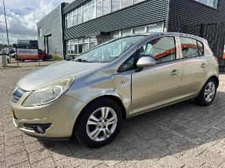 Opel Corsa 1.4-16V Enjoy NAP picture 3