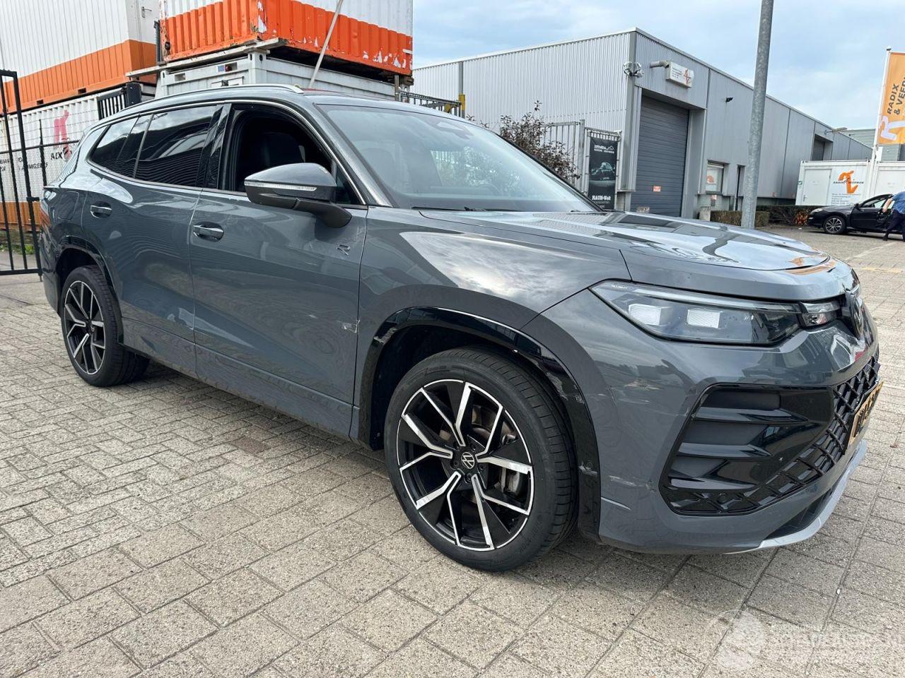 Volkswagen Tayron 1.5 eTSI R-Line Edition 7p