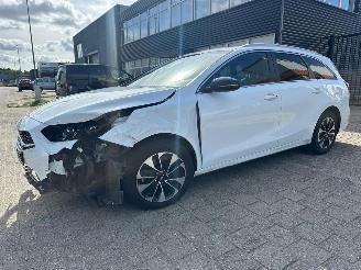 Kia Ceed 1.0 T-GDi Design Edition picture 3