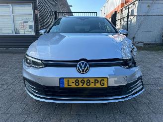 Volkswagen Golf 1.0 eTSI Life picture 2