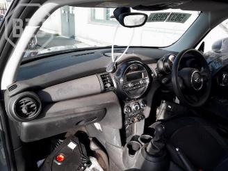 Mini Mini Mini (F56), Hatchback 3-drs, 2013 1.5 12V Cooper D picture 5