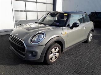Mini Mini Mini (F56), Hatchback 3-drs, 2013 1.5 12V Cooper D picture 1