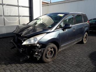 skadebil auto Peugeot 5008 5008 I (0A/0E), MPV, 2009 / 2017 1.6 HDiF 16V 2011